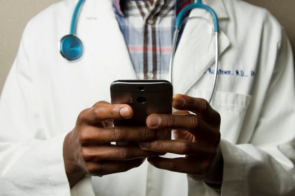 MongoDB sécurisé pour le secteur santé